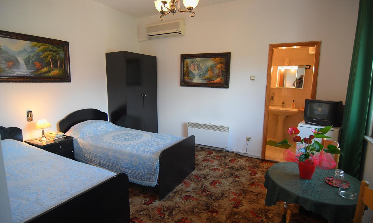 Hotel Haxhiu Tiran Dış mekan fotoğraf